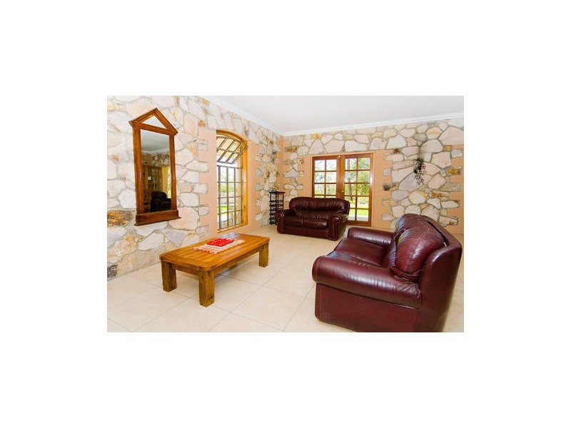 Upper Brookfield QLD 4069